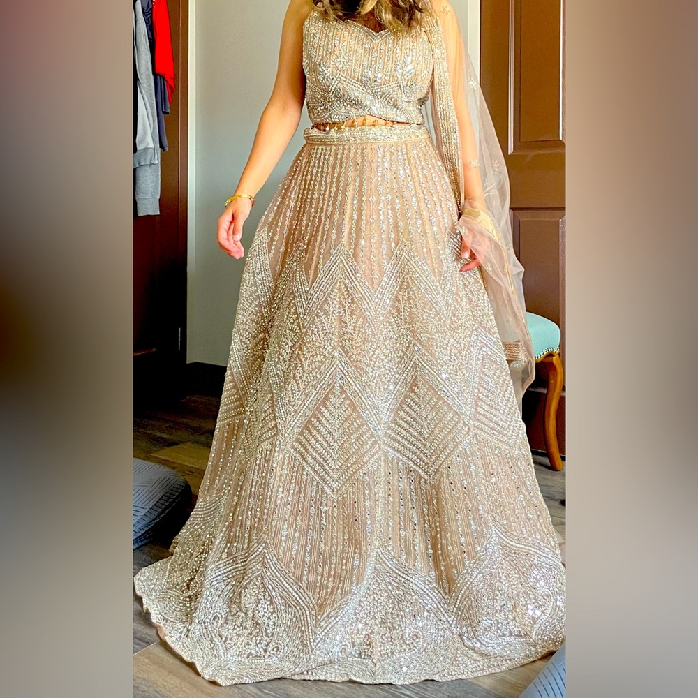 Heavy bridal lehnga in rose gold , brand new
